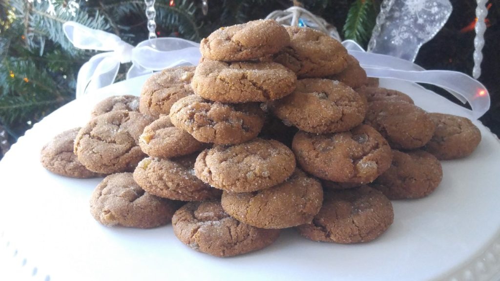 White platter of gingersnaps