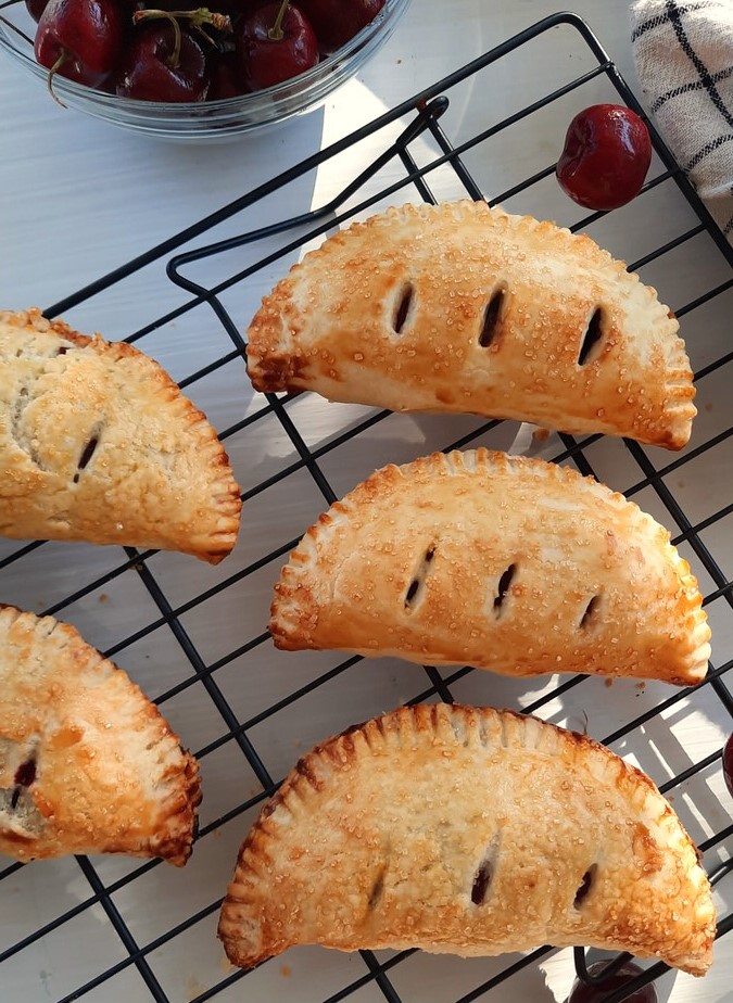 hand pies cooling on a cooling rack